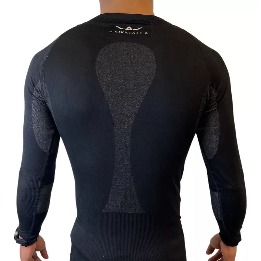 Remera termica manga larga unisex negra